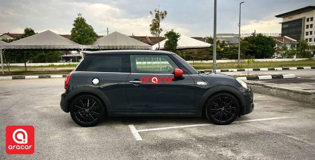 Mini Cooper S (F56) Side View