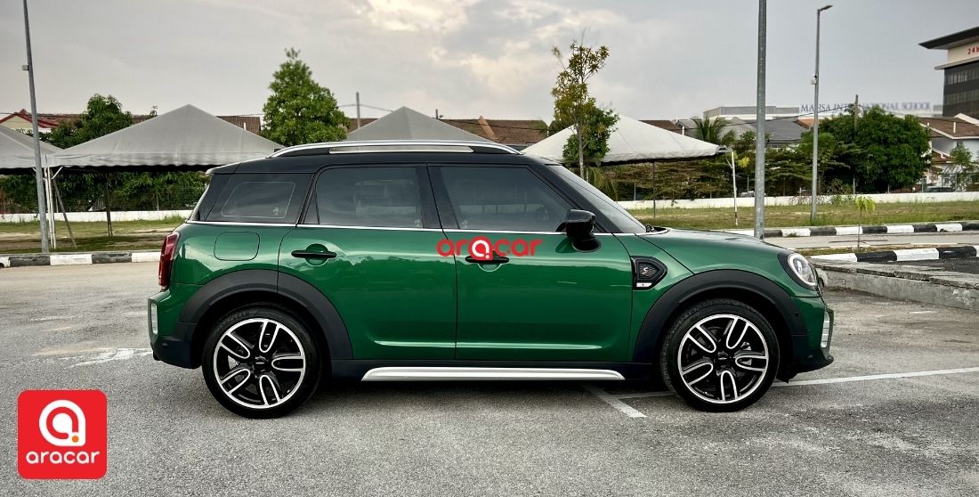 Mini Countryman S (F60) Side View