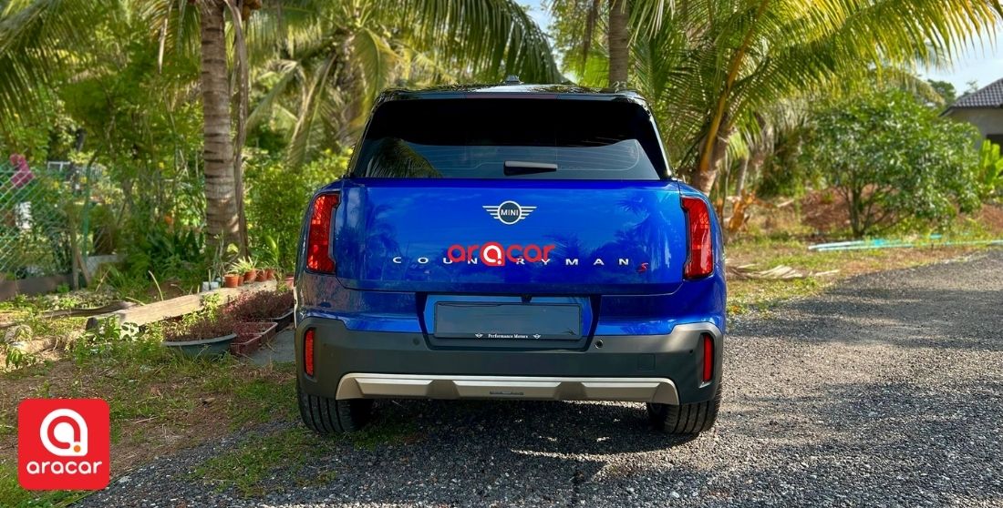 Mini Countryman (U25) Rear View